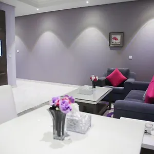 Riyada Home Apart Hotel شقة