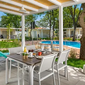 Ulika Mobile Homes - Naturist Červar-Porat