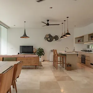 Eight Palms By Ini Vie Hospitality Villa Seminyak (Bali)
